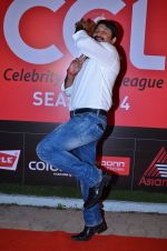 Manoj Tiwari at CCL new season red carpet in Grand Hyatt, Mumbai on 20th Dec 2013